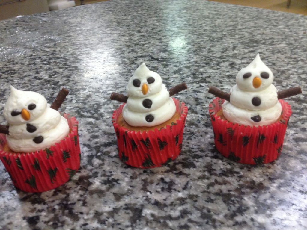 Christmas Cupcakes Thomas the Baker