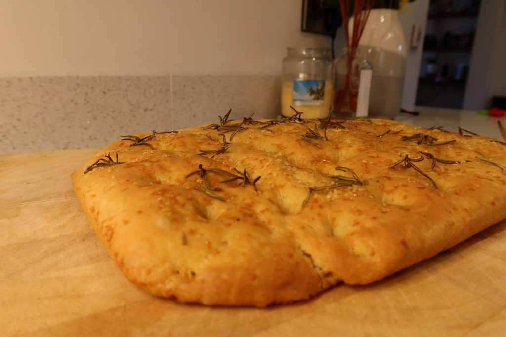 Focaccia recipe with rosemary and parmesan