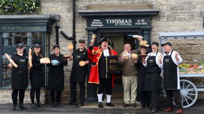 Thomas of Helmsley team with David Hind